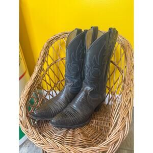 Justin’s vintage 41496  Men's Boot with Brown  7.5B wood sole/ heel